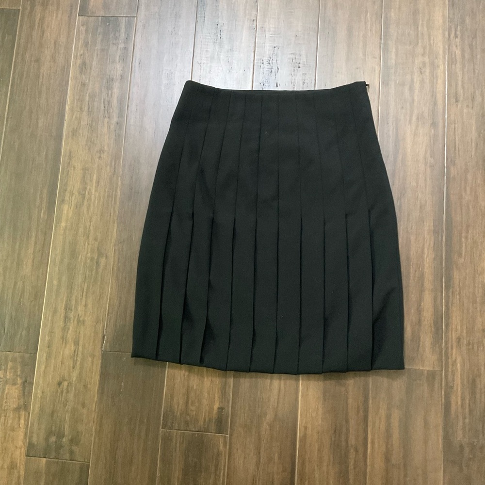 Akris Punto 100% Wool Black Pleated Skirt